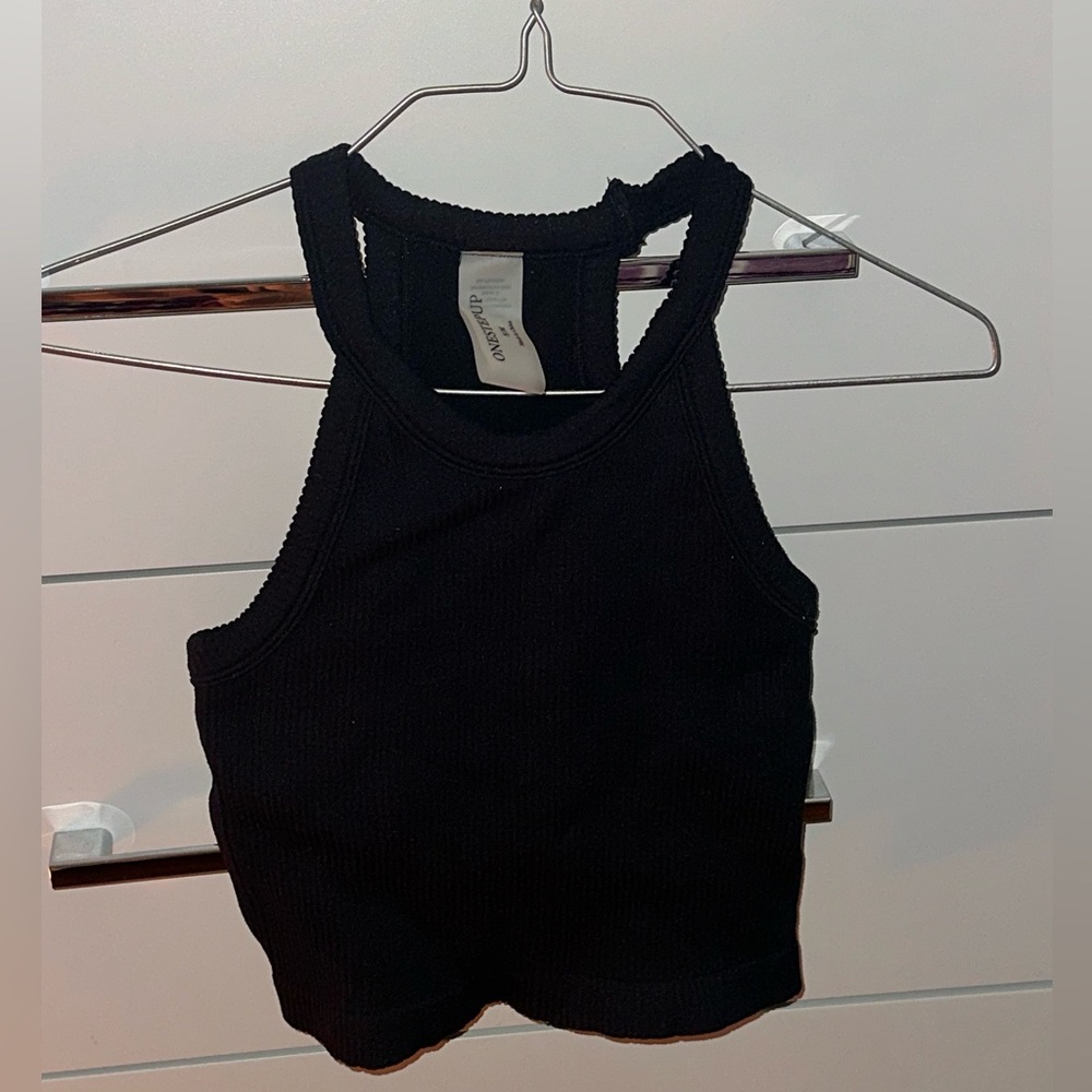 black crop top